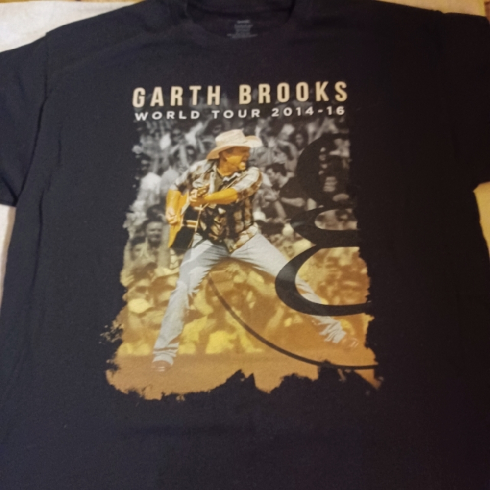 Garth Brooks Concert Tee, World Tour 2014-2016-Adult XL